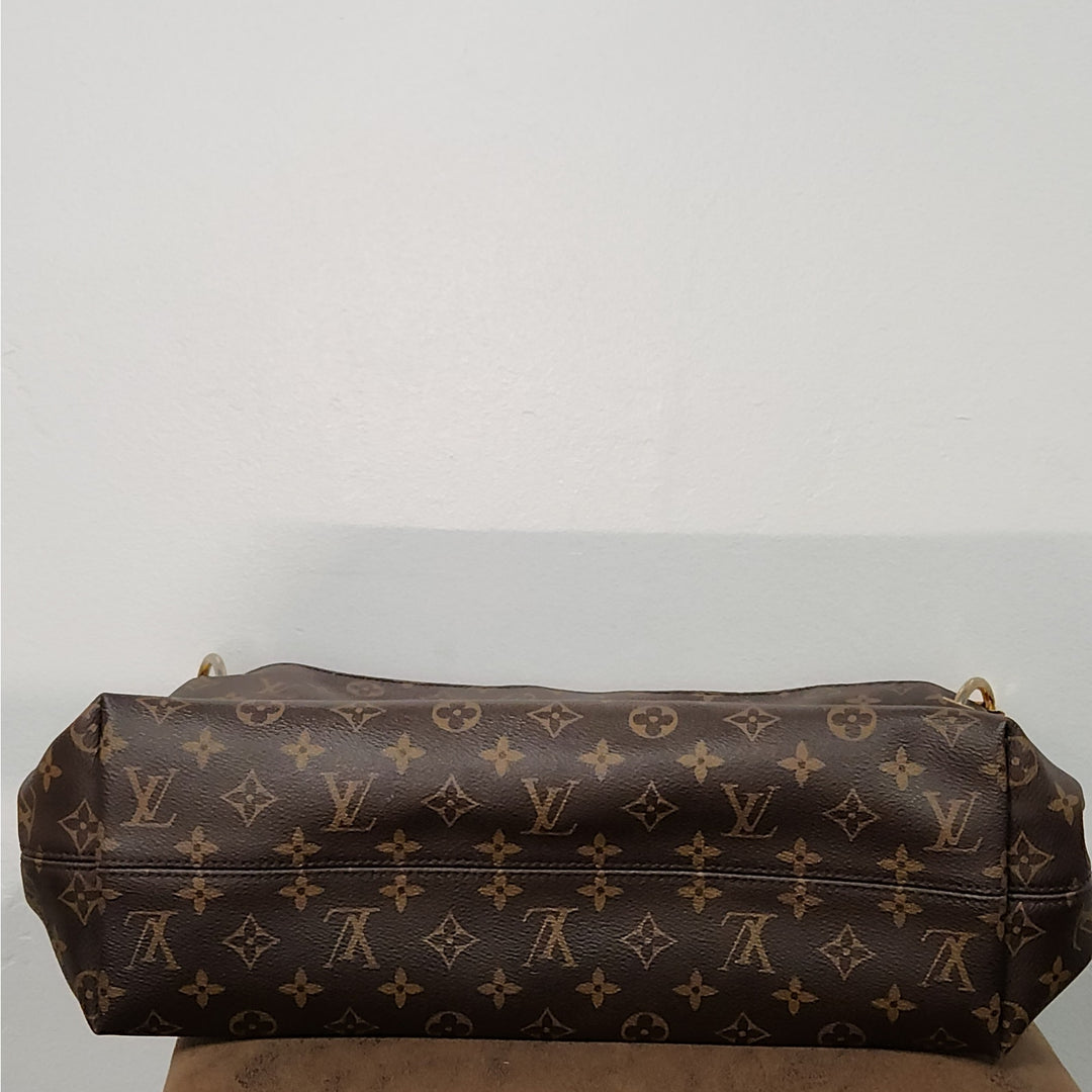 Louis Vuitton Monogram Canvas Shoulder Bag