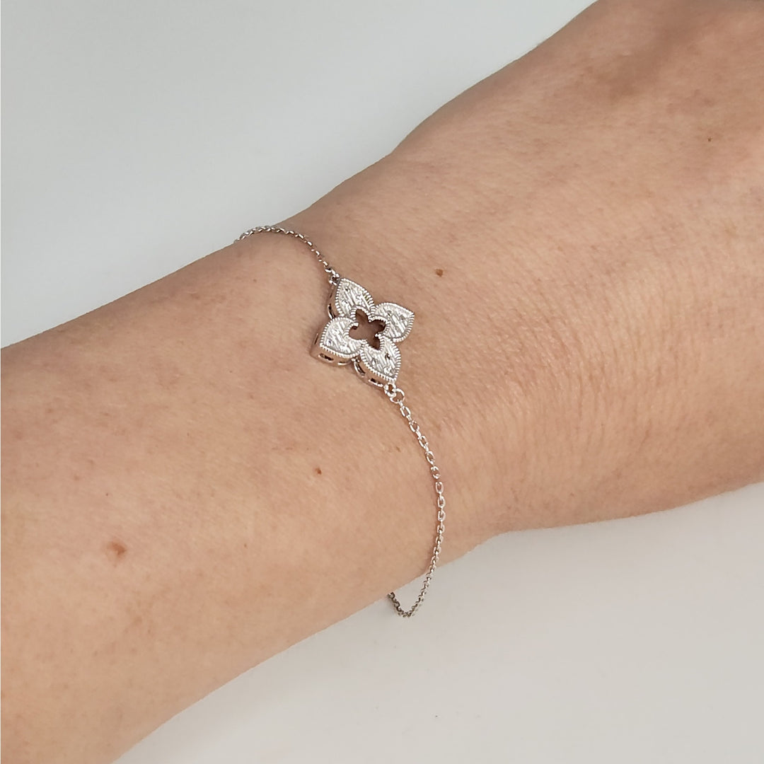 925 Sterling Silver Flower Bracelet 7.5"