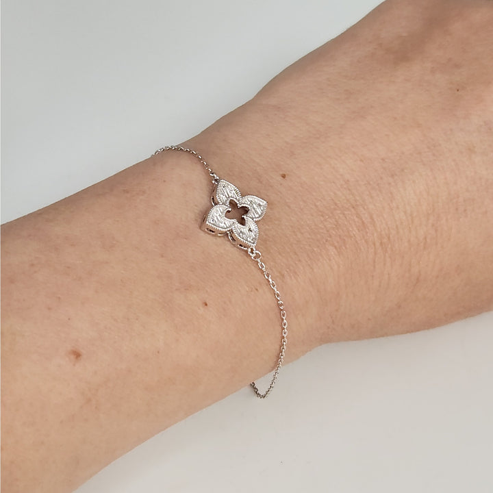 925 Sterling Silver Flower Bracelet 7.5"