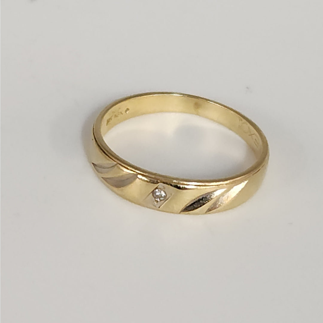 Vintage 14k Yellow Gold Diamond Band Ring Size 4