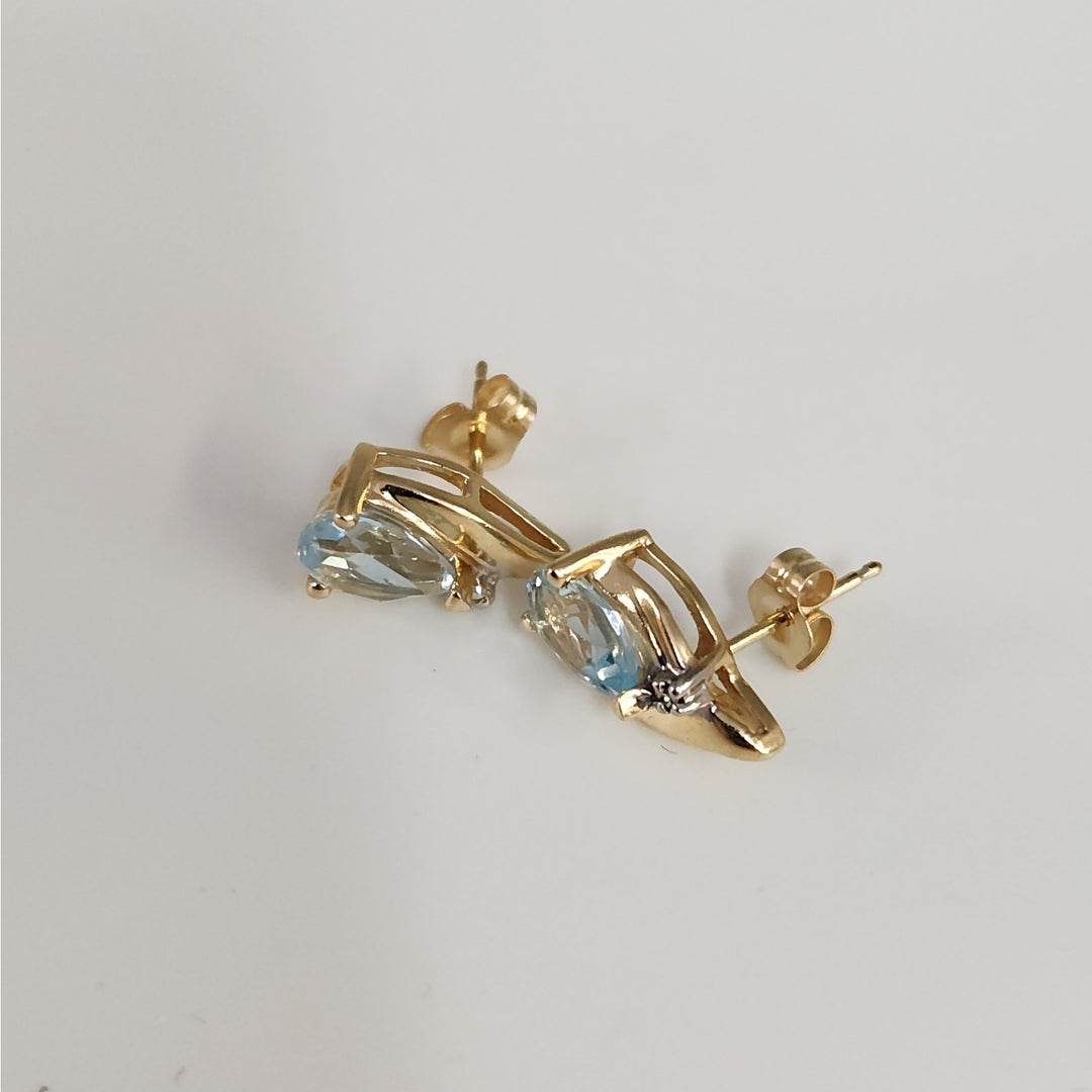 Vintage 14K Gold Natural Aquamarine & Diamond Pear -Cut Stud Earrings