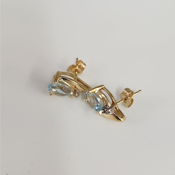 Vintage 14K Gold Natural Aquamarine & Diamond Pear -Cut Stud Earrings