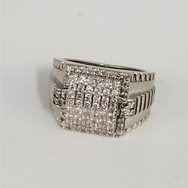 Elegant 10k White Gold Natural Diamond Cluster Ring size 7