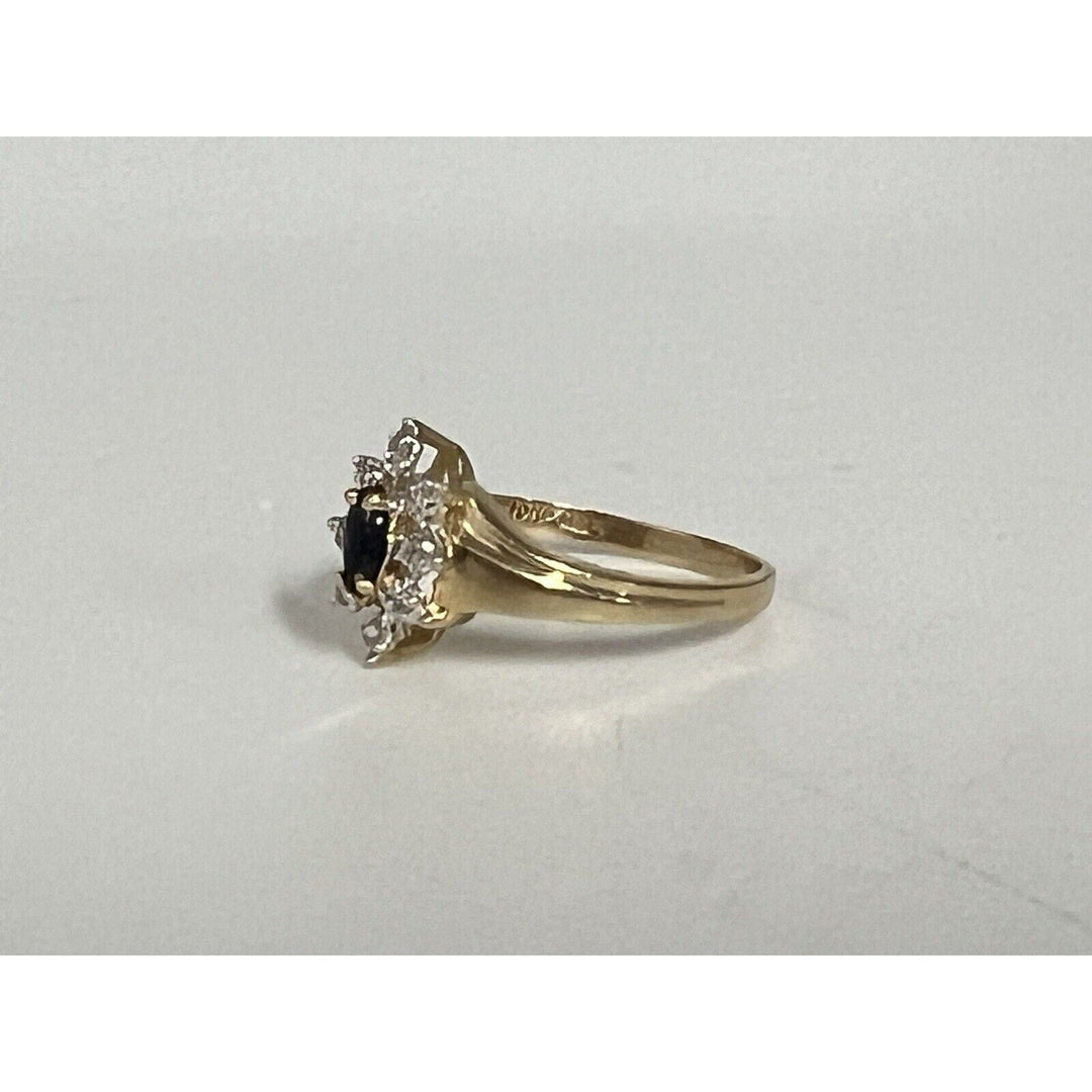 Beautiful 10k Yellow Gold Sapphire Diamond Ring