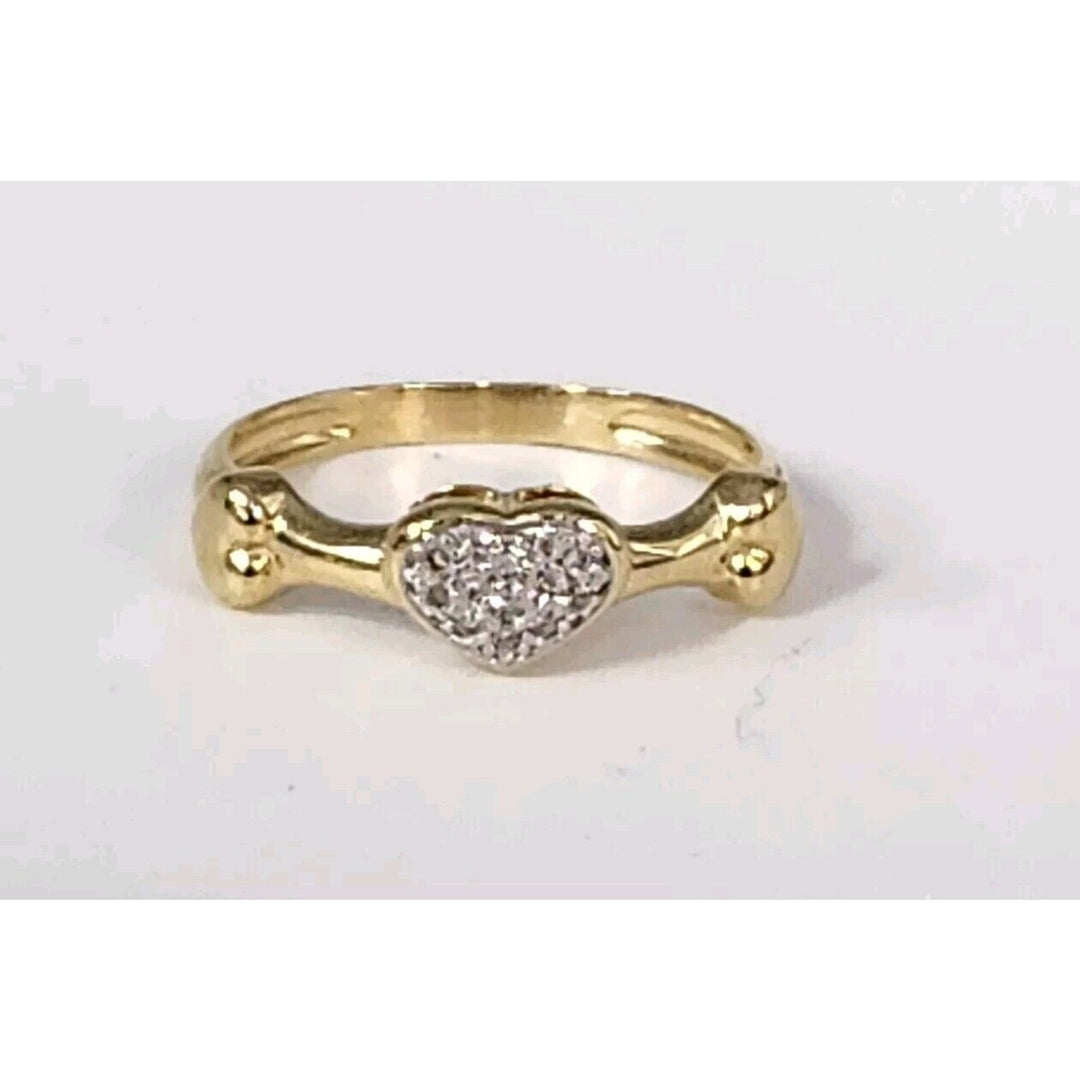 18k Yellow Gold Diamond Heart Ring Size 6.75