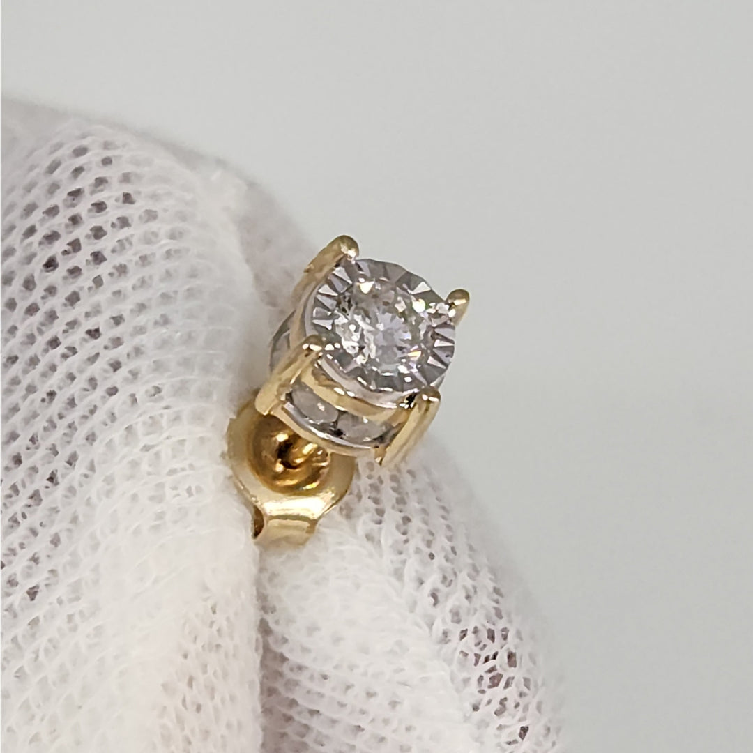 14k Gold Diamond Stud Earrings Round Brilliant illusion Setting