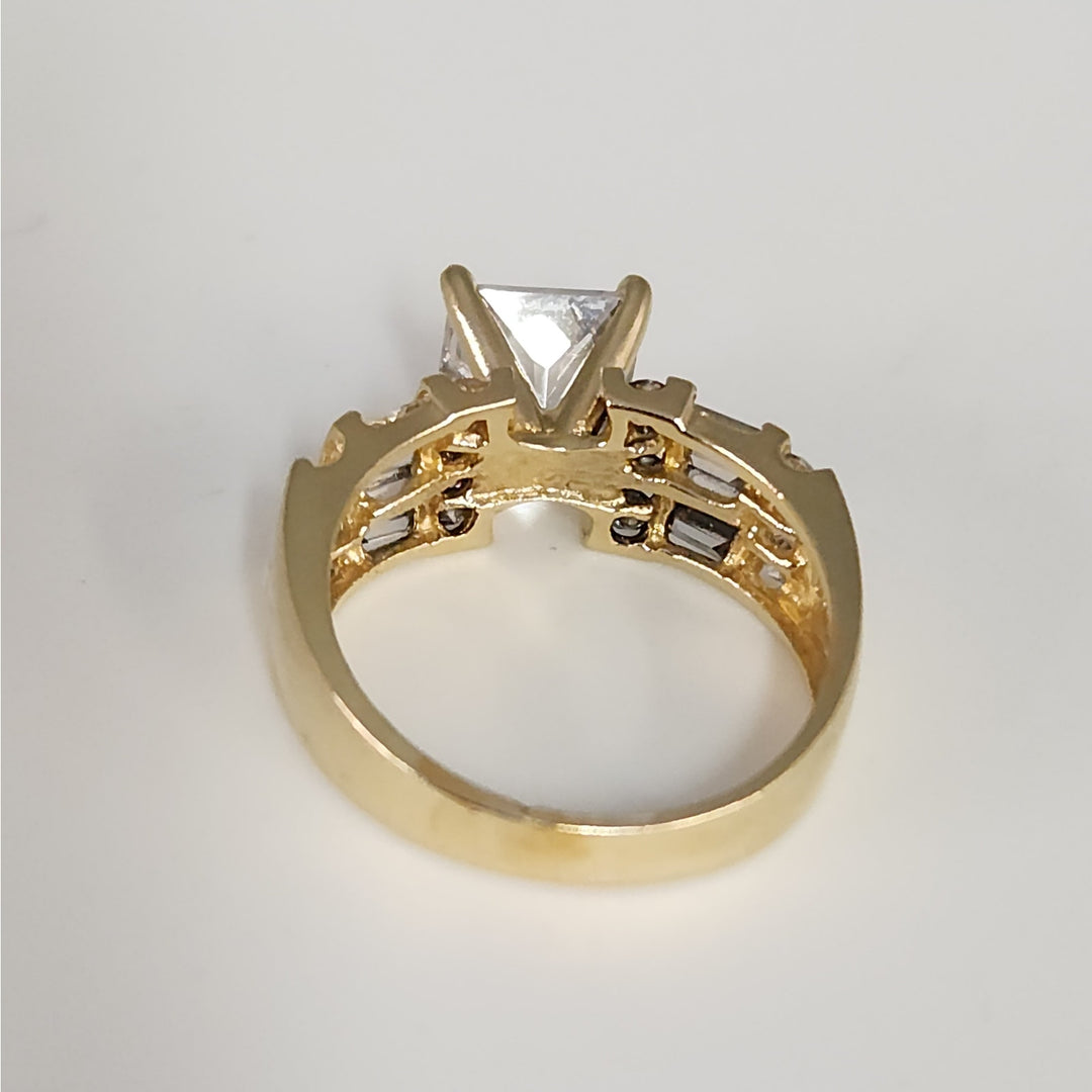 14k Yellow Gold Princess-Cut CZ Ring with Baguette Accents- Size 6