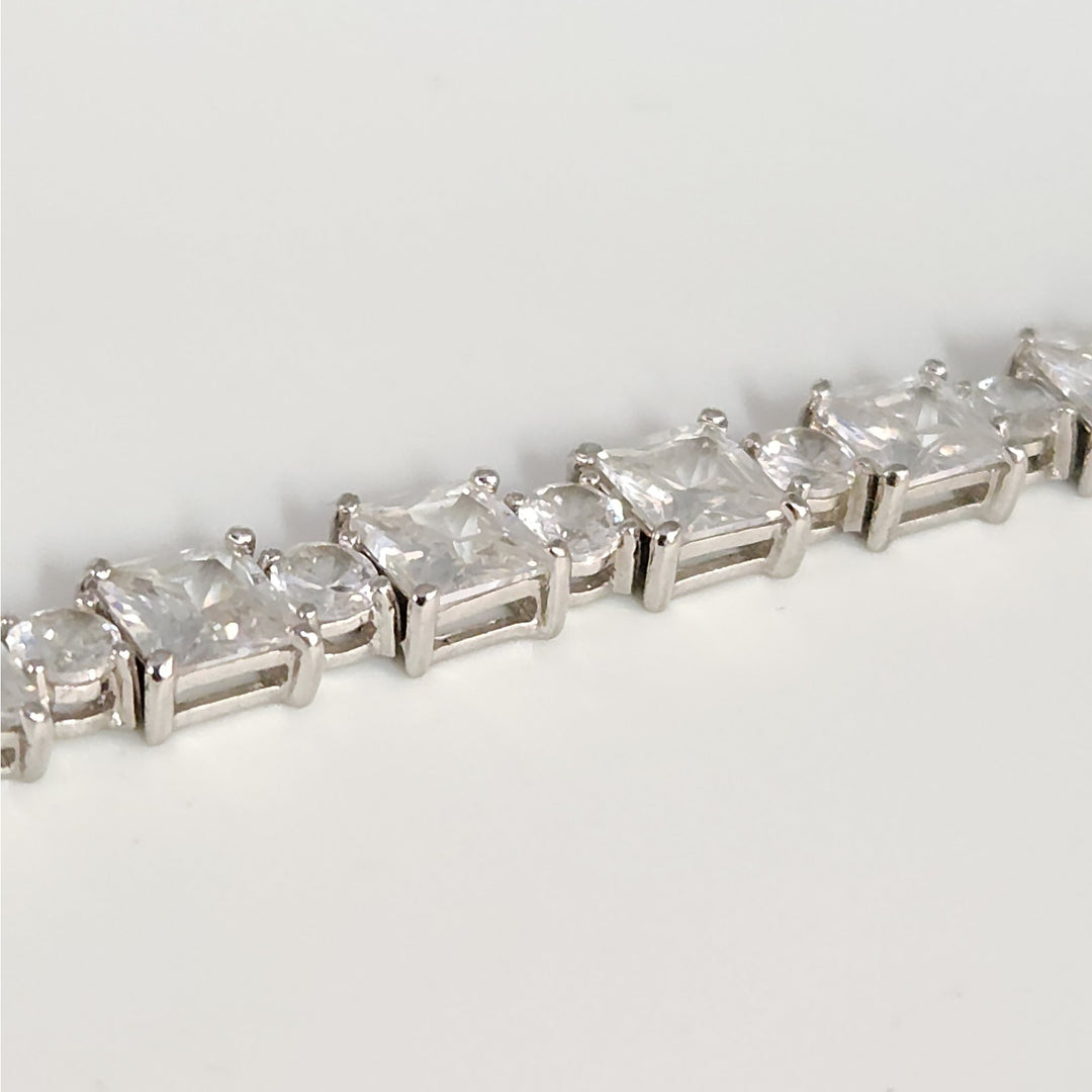 925 Sterling Silver Cubic Zirconia Tennis Bracelet Princess and Round -Cut 7"