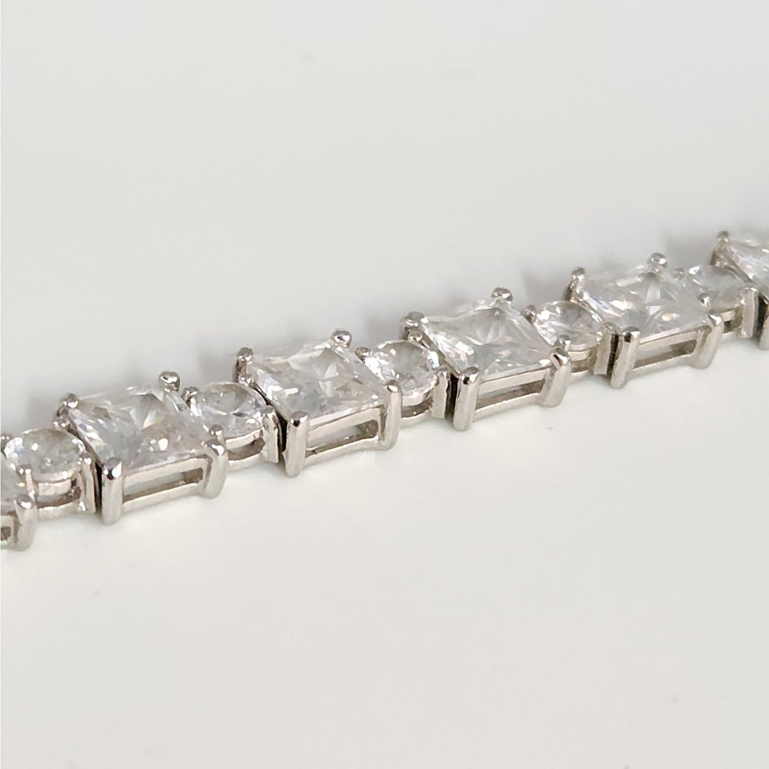 925 Sterling Silver Cubic Zirconia Tennis Bracelet Princess and Round -Cut 7"