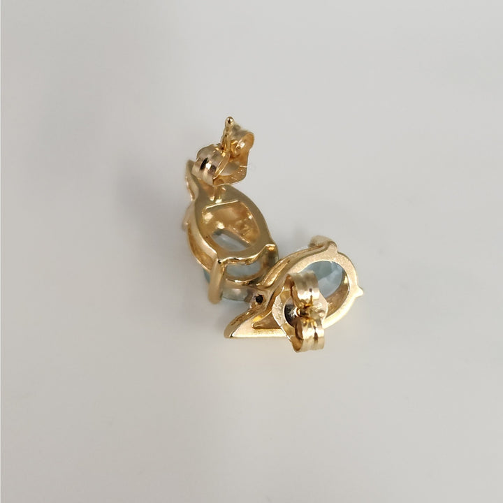 Vintage 14K Gold Natural Aquamarine & Diamond Pear -Cut Stud Earrings
