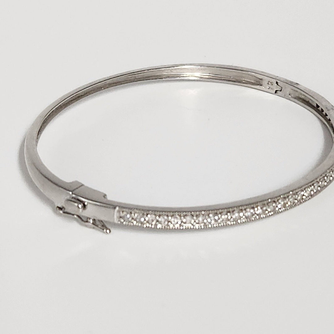 Elegant 14k White Gold Diamonds Bangle Bracelet