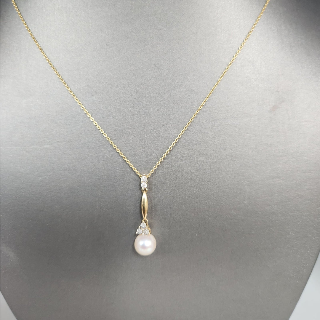 10k Gold Diamond & Pearl Pendant Necklace Elegant Drop Design