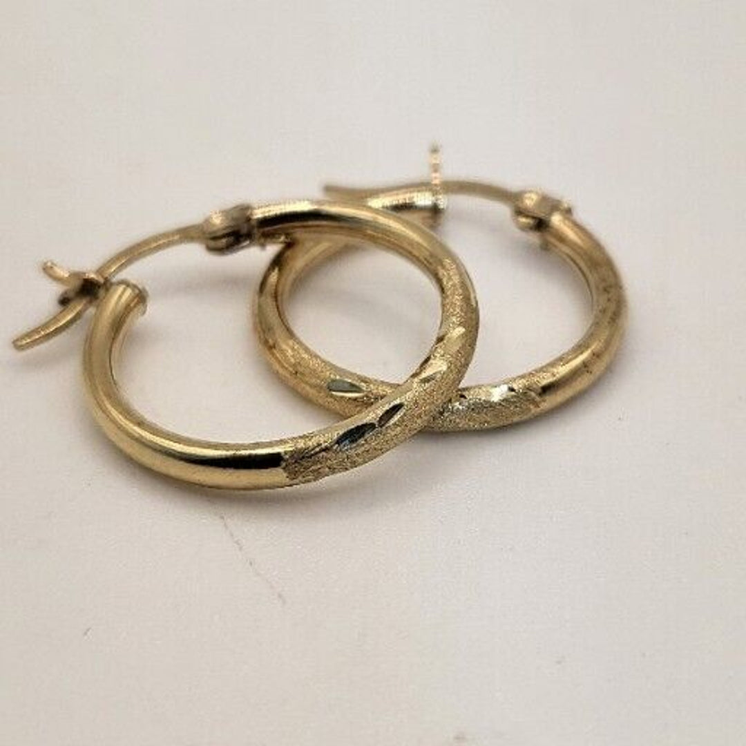 14k Engraved Gold Hoop Earrings With 1.7g Of Gold