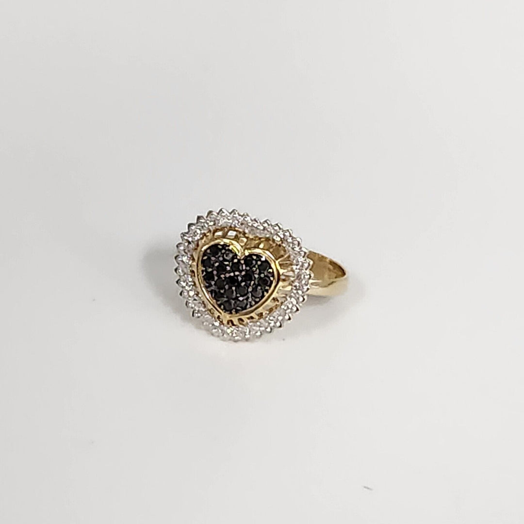 18k Yellow Gold Black &White Diamonds Heart Ring Size 7.25