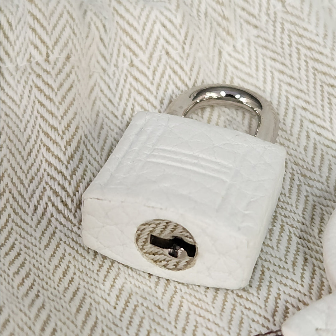 Hermes Kelly 28 , 2019 Togo Leather With Palladium Hardware Timeless Classic Bag