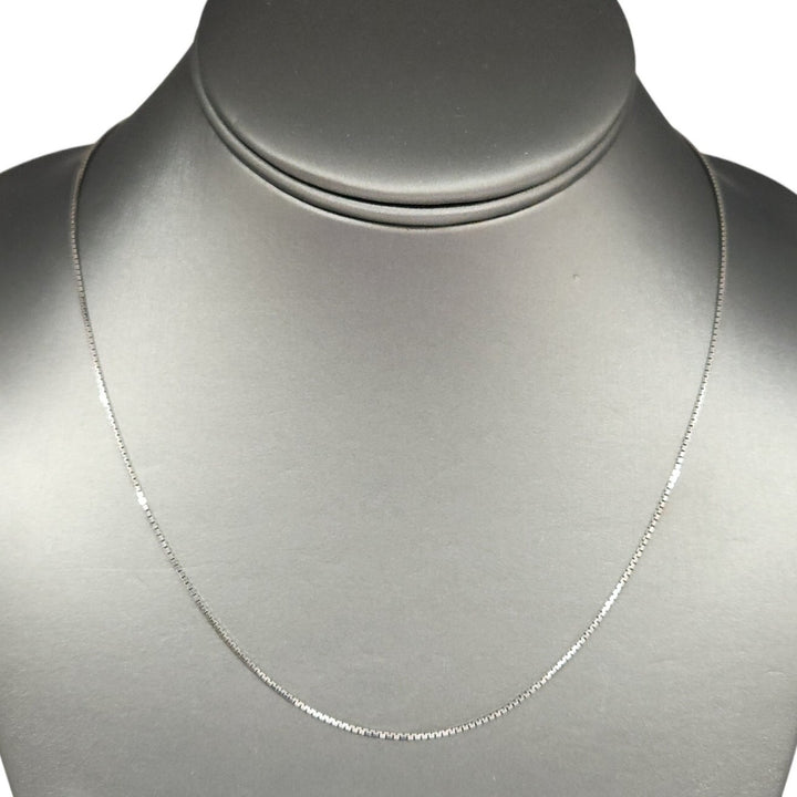 18k White Gold Box Chain Necklace 18"