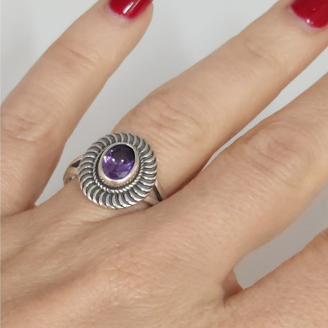 925 Sterling Silver Amethyst Oval -cut Vintage Style Ring