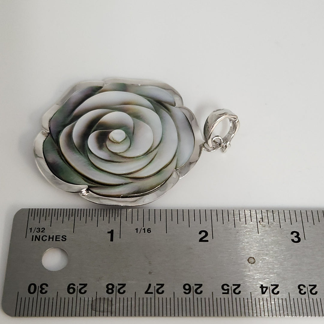 Reversible 925 Silver Pendant With Craved Mother Of Pearl Rose And Petal Design