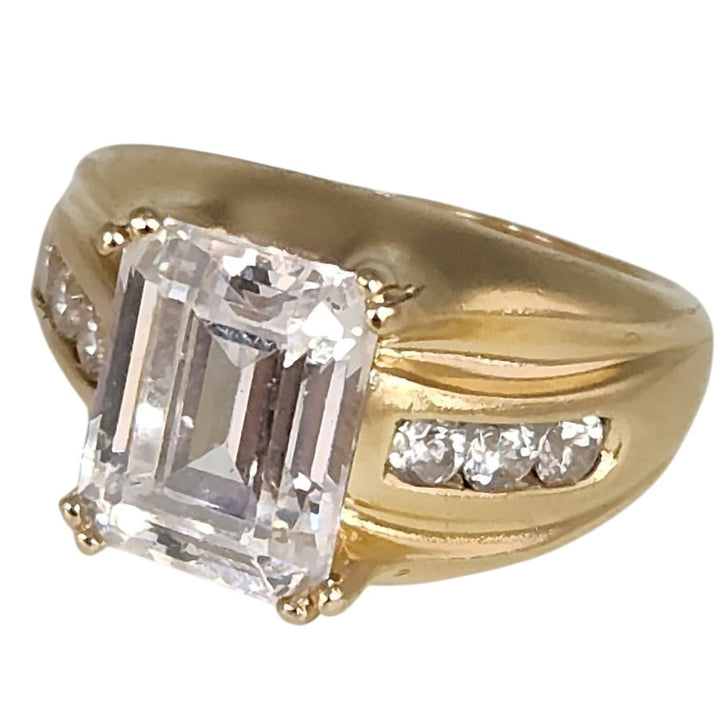 14k Yellow Gold Emerald-Cut CZ Ring Size 6