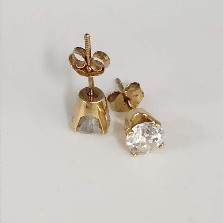14k Yellow Gold Round Diamond Stud Earrings 1CTW (0.5 CT Each) Solitaire