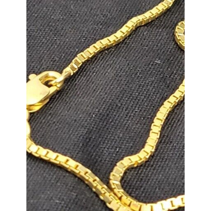 10k Gold Box Chain Necklace, 18in With 5.5 Of Gold