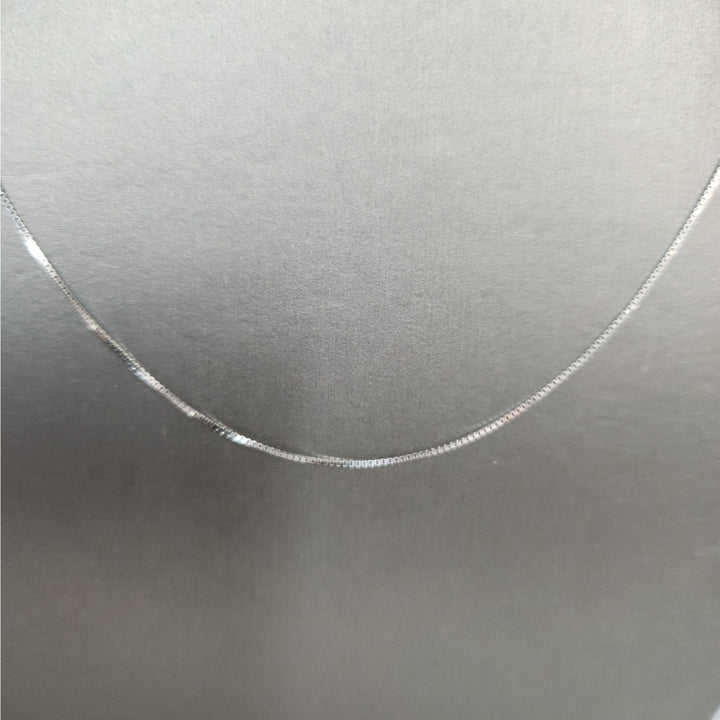 10k White Gold 0.8mm Adjustable Box Chain 22"