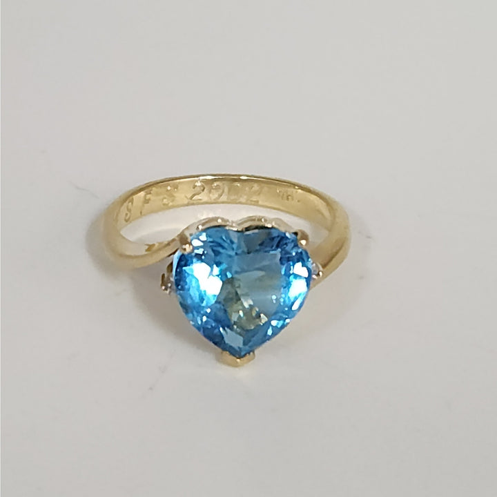 14k Yellow Gold Heart Cut Blue Topaz Ring With Diamond Accent