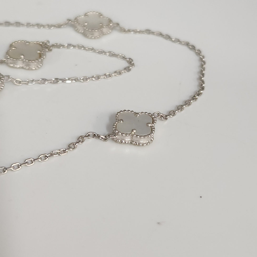 Fashion Silver Mother Of Pearl Clover Motifs Necklace 21"
