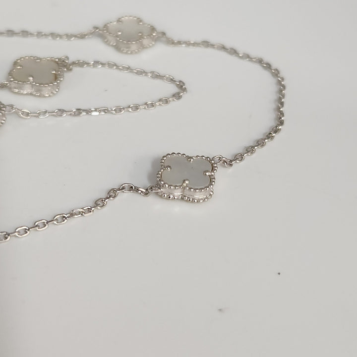 Fashion Silver Mother Of Pearl Clover Motifs Necklace 21"