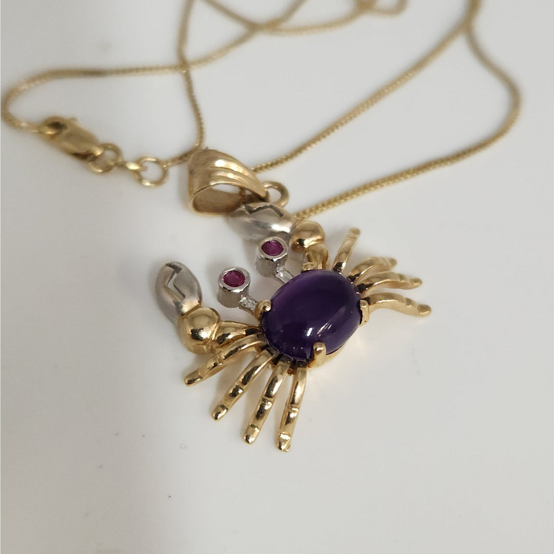 10K Yellow Gold Crab Pendant with purple Cabochon Pink Stone Accents with necklace 18"