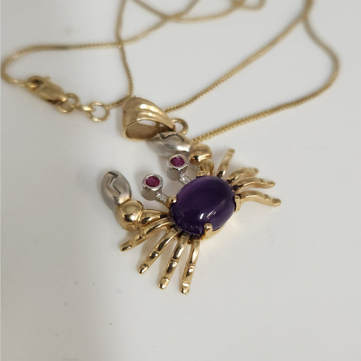 10K Yellow Gold Crab Pendant with purple Cabochon Pink Stone Accents with necklace 18"