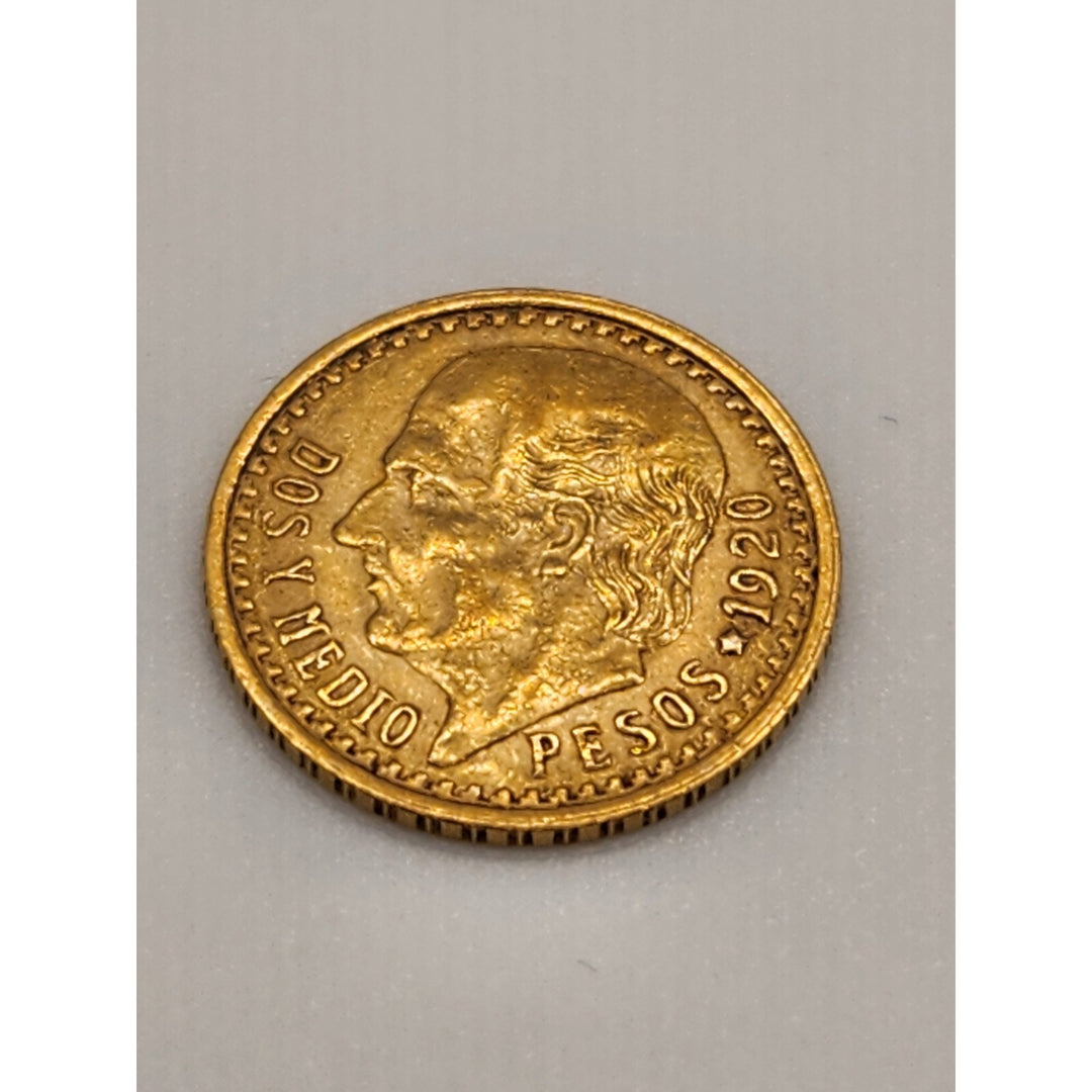 1920 MEXICAN DOS Y MEDIOS PESOS 2.5 PESO GOLD COIN