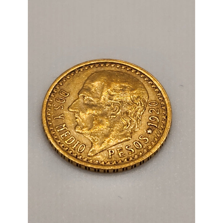 1920 MEXICAN DOS Y MEDIOS PESOS 2.5 PESO GOLD COIN