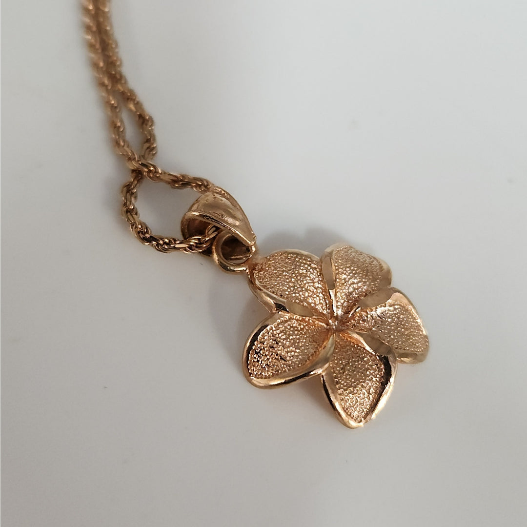 Vintage 14k Rose Gold Italy 18" Rope Necklace with Flower Pendant