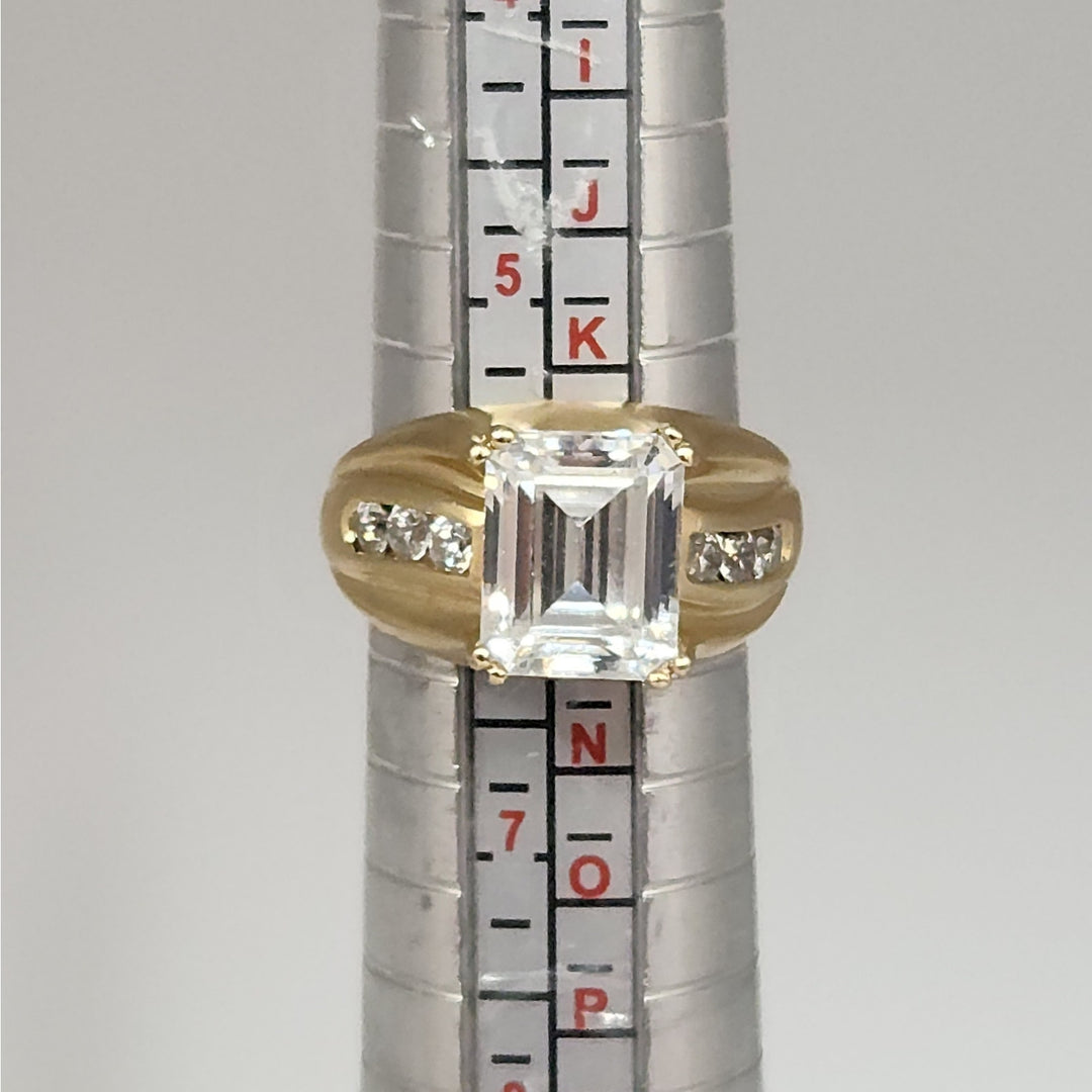 14k Yellow Gold Emerald-Cut CZ Ring Size 6