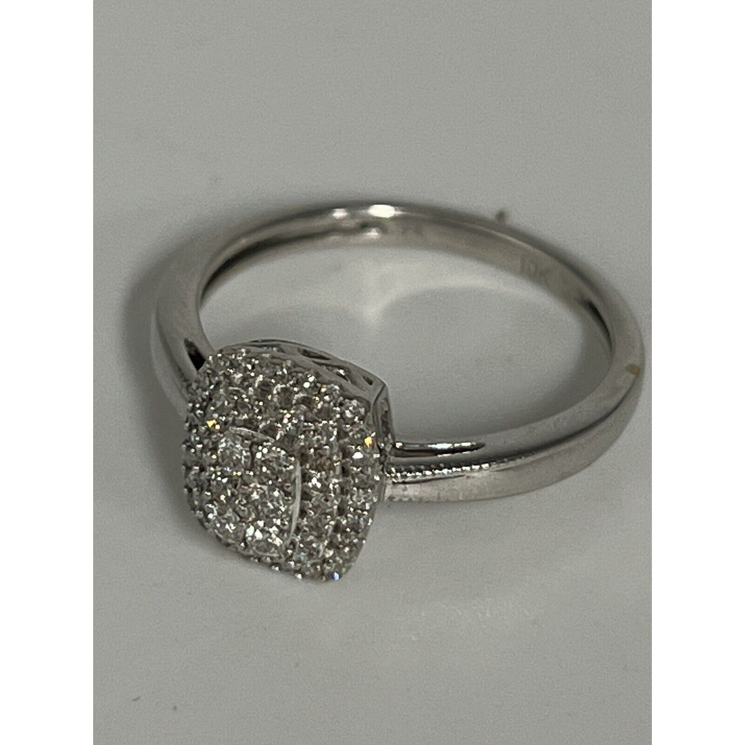 Beautiful 10k White Gold Diamond Ring Size 6.75