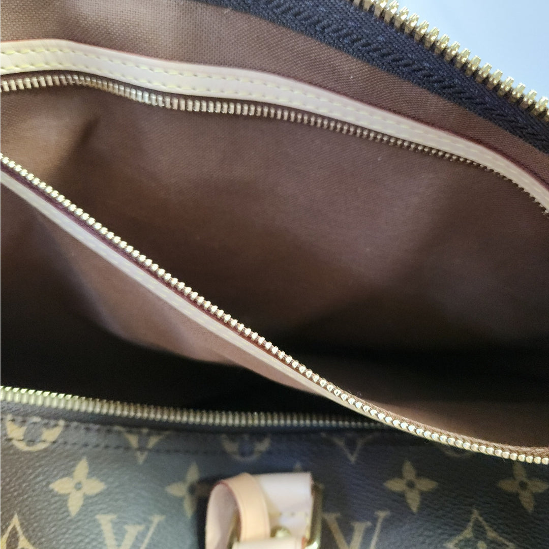 Louis Vuitton Monogram Canvas Bandouliere Travel Bag