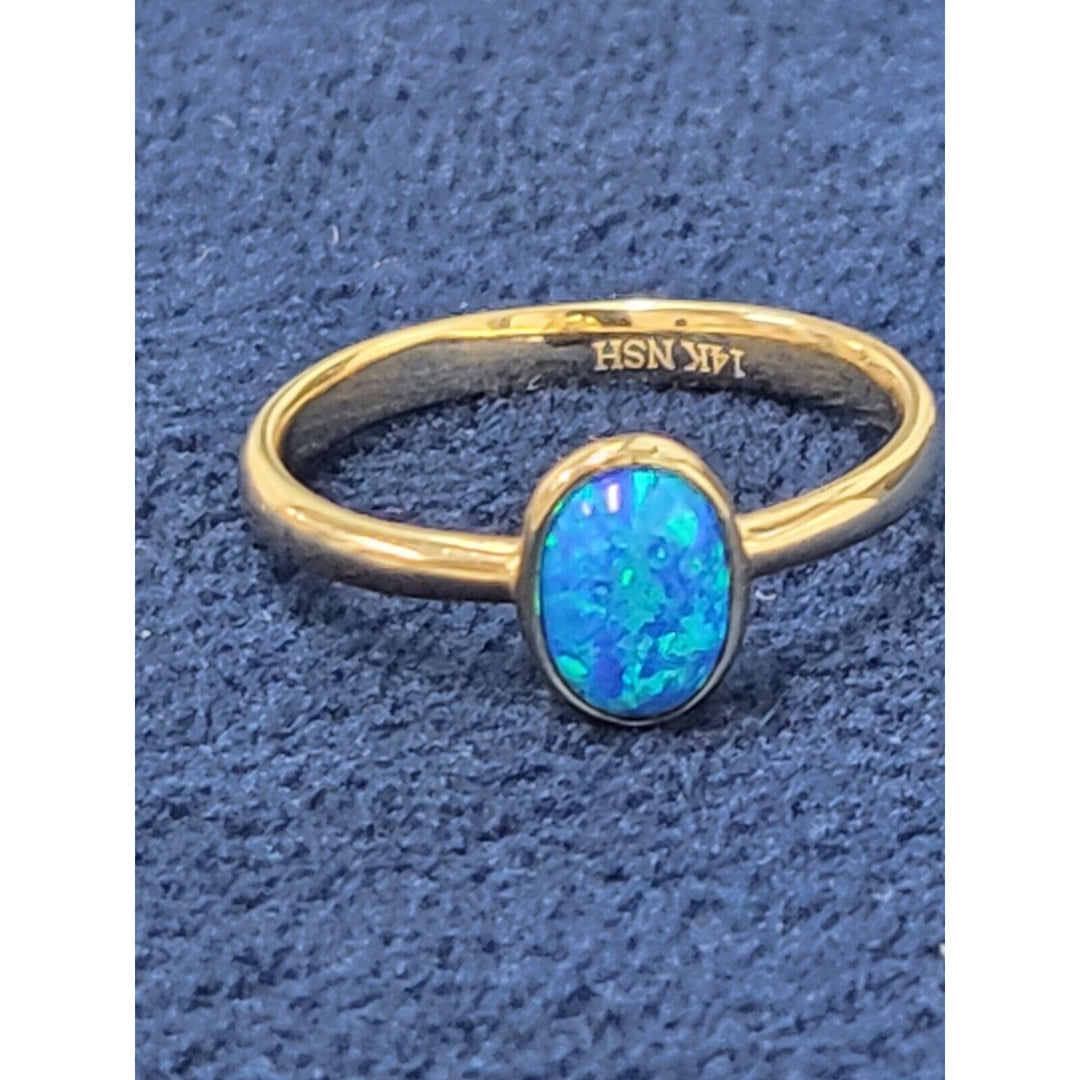 14k Gold Blue Rhinestone Ring 2.2g Of Gold