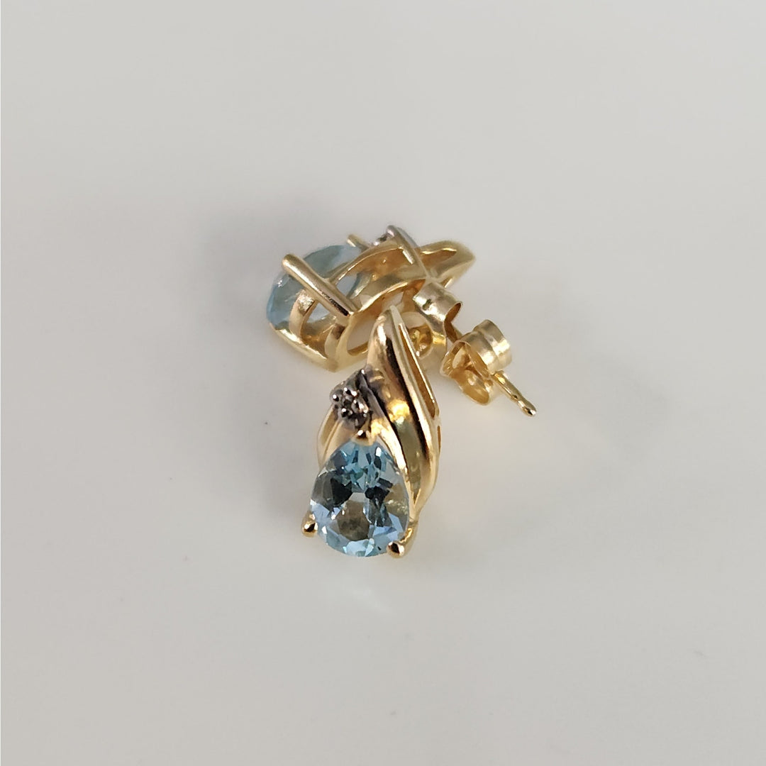 Vintage 14K Gold Natural Aquamarine & Diamond Pear -Cut Stud Earrings